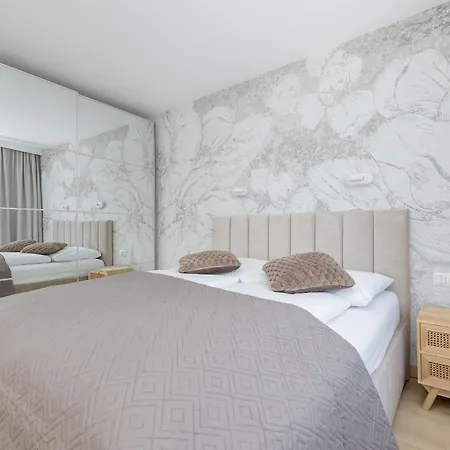Centrum Katedralna - By Jantar Apartman Kołobrzeg